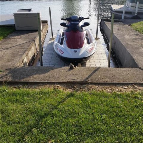 Boat Lifts & Jet Ski Lifts 2