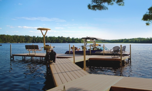 Designing the Perfect Summer Boat Lift